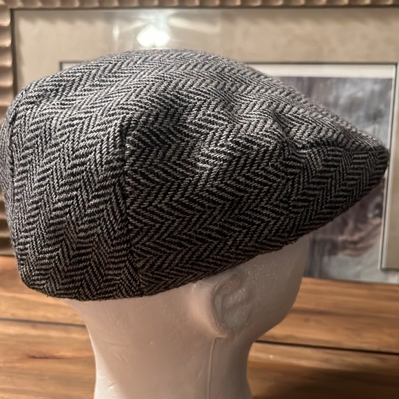 Scala Classico Cabby Driver Ascot Hat Newsboy Cap Grey/Black Stripes Wool. - Picture 3 of 6